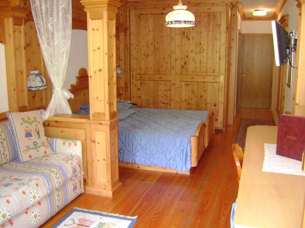 Hotel Dahu Мадонна-ді-Кампільйо Екстер'єр фото