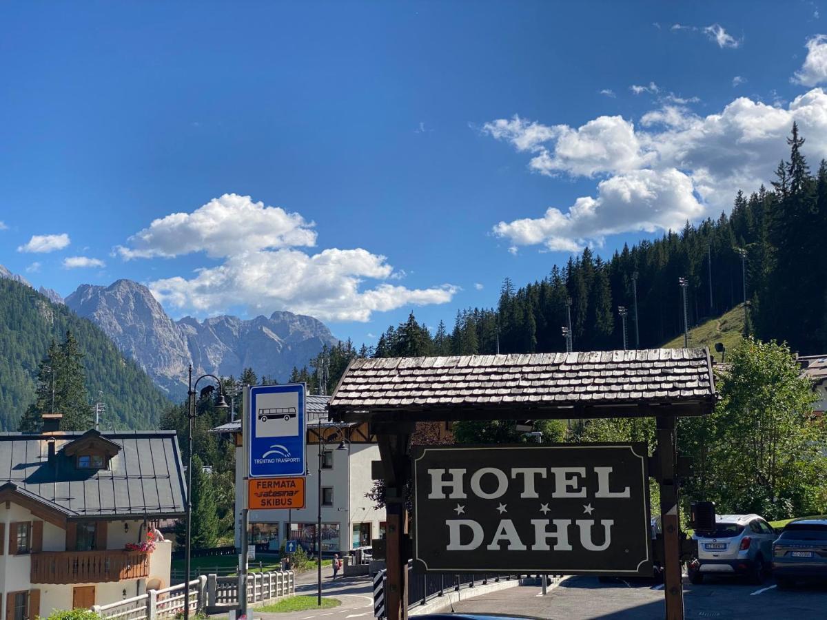 Hotel Dahu Мадонна-ді-Кампільйо Екстер'єр фото