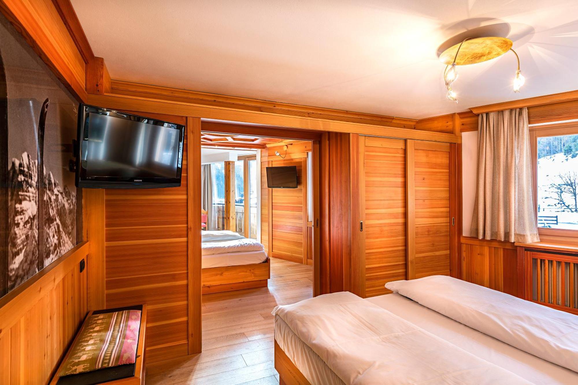Hotel Dahu Мадонна-ді-Кампільйо Екстер'єр фото
