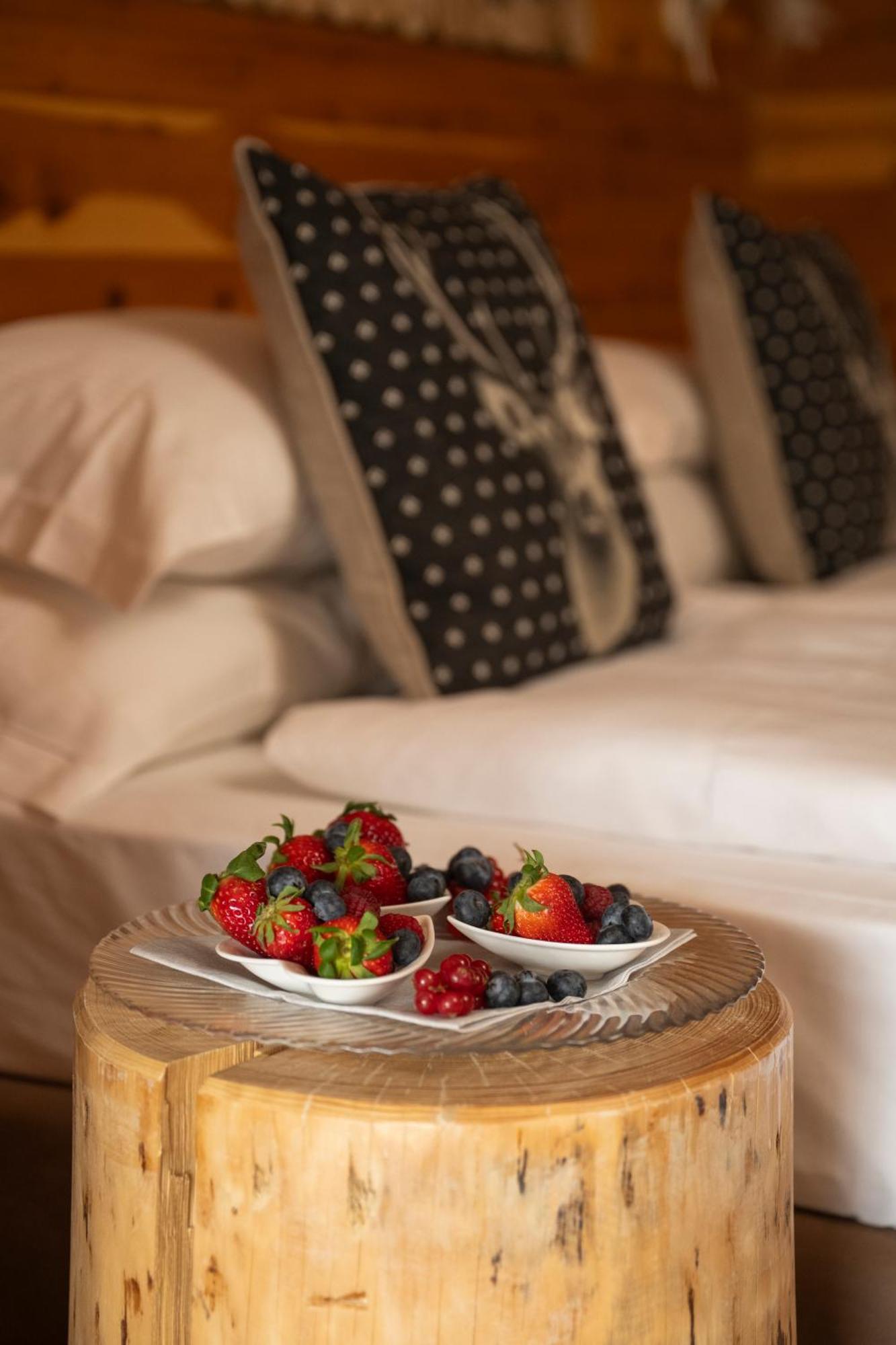 Hotel Dahu Мадонна-ді-Кампільйо Екстер'єр фото